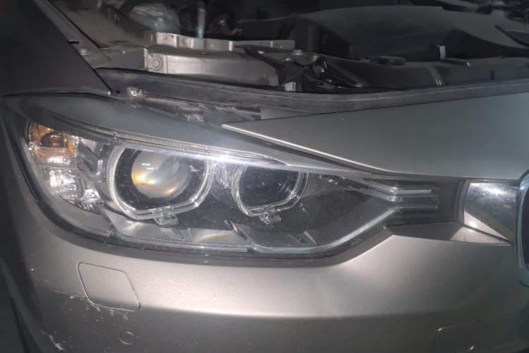 Used BMW 3 Series 2015 320Li Luxury Edition Fashion Model Right Front Headlight