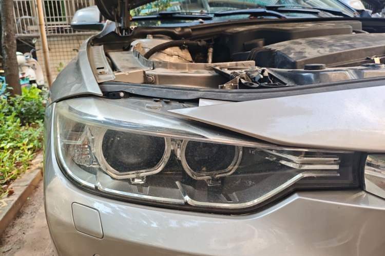 Used BMW 3 Series 2015 320Li Luxury Design Package Right Front Headlight