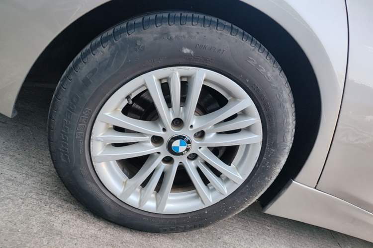 Used BMW 3 Series 2015 320Li Fashion Model Right Rear Wheel Hub
