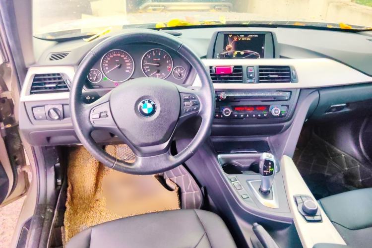 Used BMW 3 Series 2015 320Li Fashion Model Steering Wheel