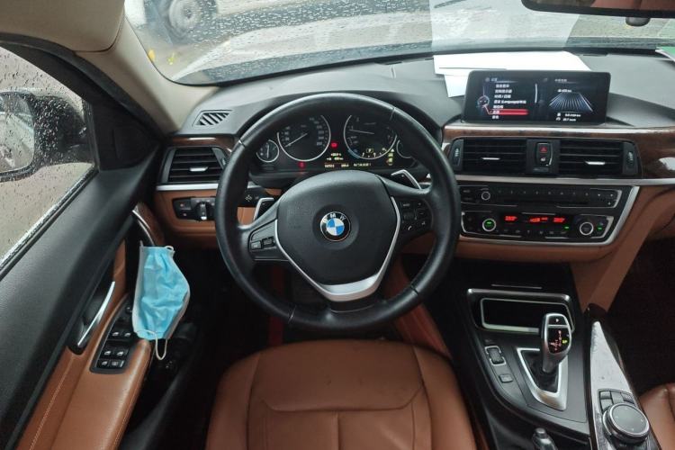 Used BMW 3 Series 2015 320Li Luxury Design Package Steering Wheel