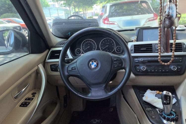 Used BMW 3 Series 2015 320Li Fashion Model Steering Wheel