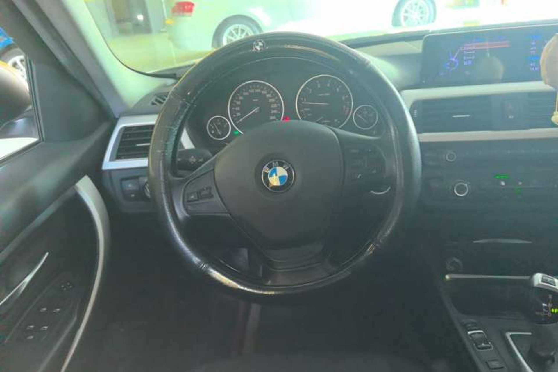 Used BMW 3 Series 2015 316Li Fashion Model Steering Wheel