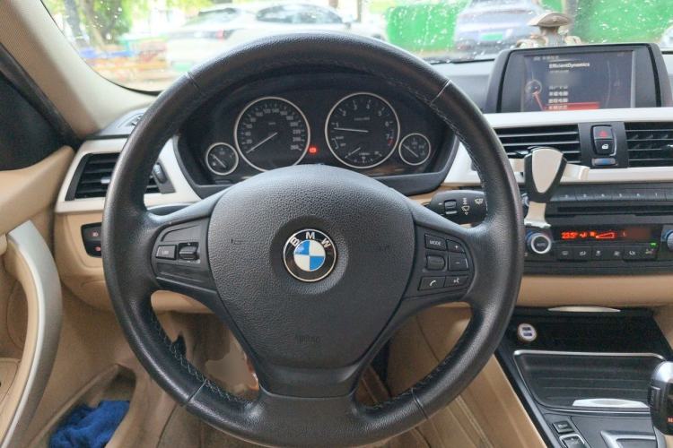 Used BMW 3 Series 2015 320Li Fashion Model Steering Wheel