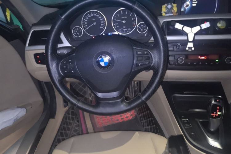 Used BMW 3 Series 2015 320Li Luxury Edition Fashion Model Steering Wheel