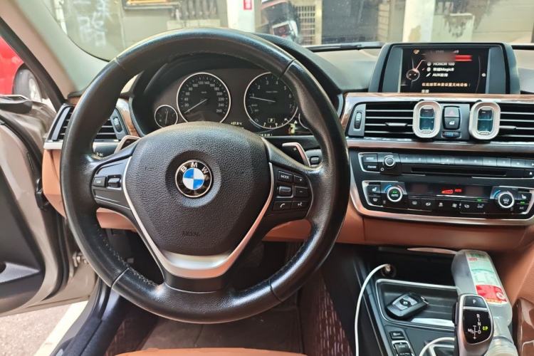 Used BMW 3 Series 2015 320Li Luxury Design Package Steering Wheel