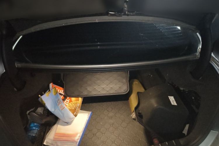 Used BMW 3 Series 2015 320Li Fashion Model Trunk