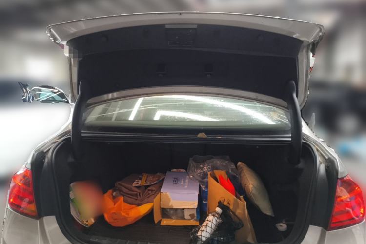 Used BMW 3 Series 2015 320Li Luxury Edition Fashion Model Trunk