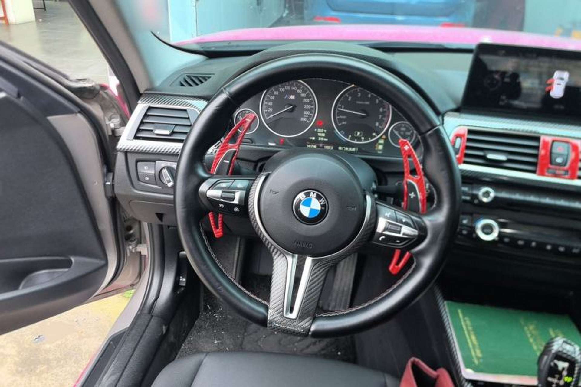 Used BMW 3 Series 2015 320i Fashion Model Steering Wheel