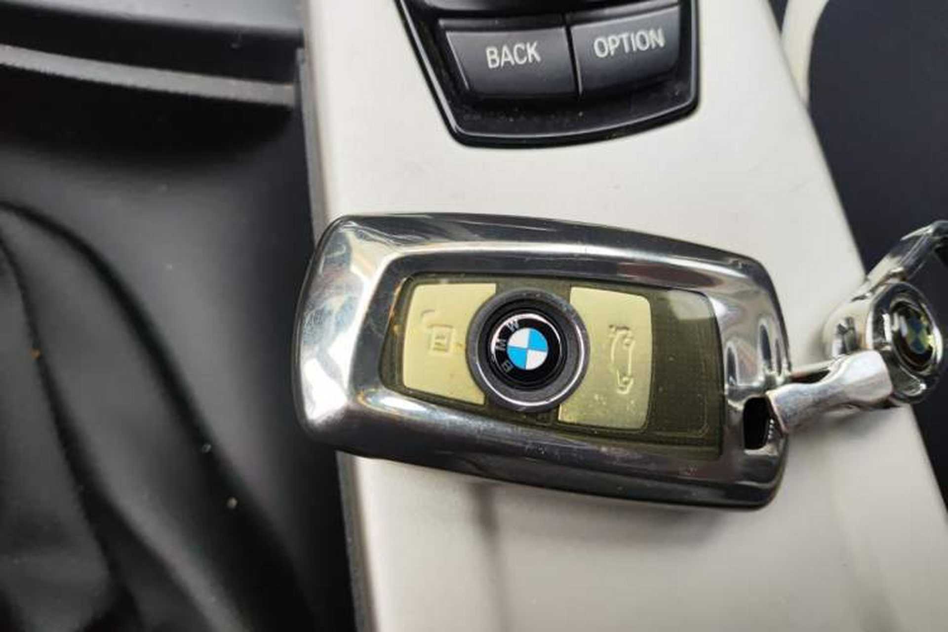Used BMW 3 Series 2015 320Li Luxury Edition Fashion Model Vehicle Key