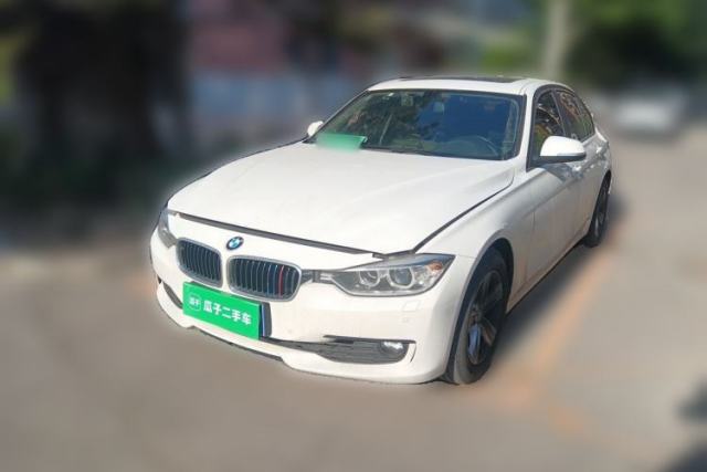 Used BMW 3 Series 2015 320i Luxury Line Stylish Edition