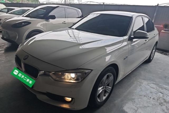 Used BMW 3 Series 2015 320i Fashion Model
