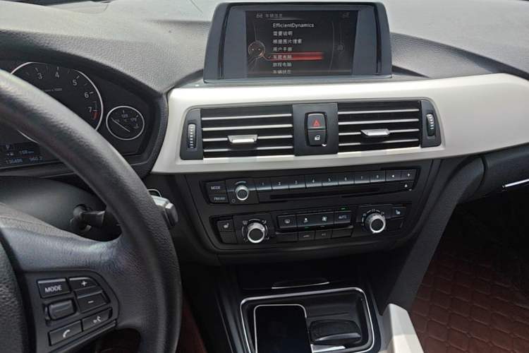 Used BMW 3 Series 2015 316Li Fashion Model Audio And AC Panel