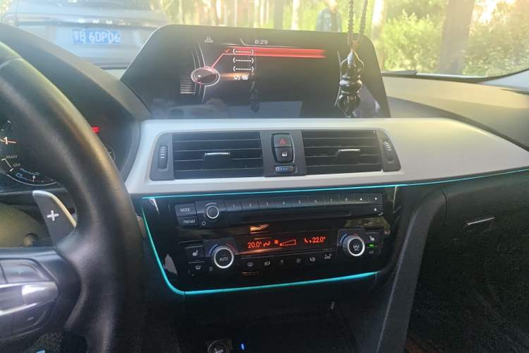 Used BMW 3 Series 2015 320i Luxury Line Stylish Edition Audio And AC Panel