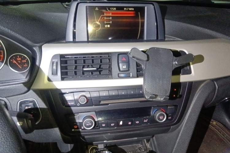 Used BMW 3 Series 2015 320Li Fashion Model Audio And AC Panel