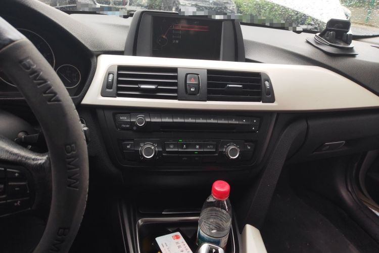 Used BMW 3 Series 2015 316Li Fashion Model Audio And AC Panel