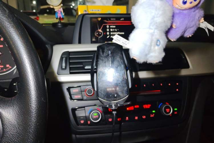 Used BMW 3 Series 2015 320Li Luxury Edition Fashion Model Audio And AC Panel