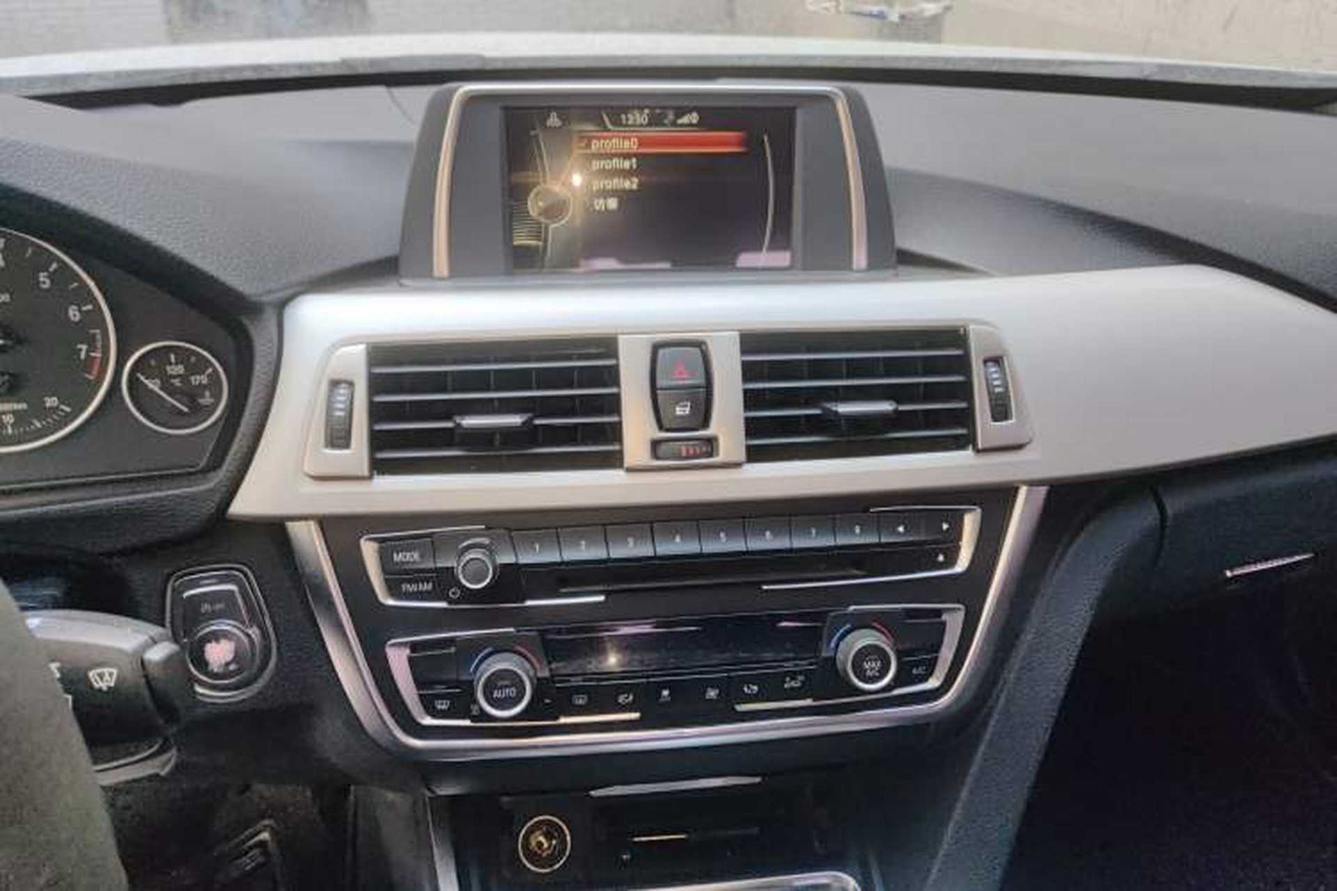 Used BMW 3 Series 2015 320Li Luxury Edition Fashion Model Audio And AC Panel