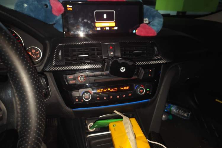 Used BMW 3 Series 2015 320Li Fashion Model Audio And AC Panel