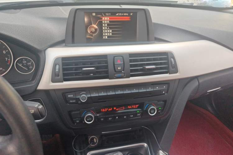 Used BMW 3 Series 2015 320Li Fashion Model Audio And AC Panel