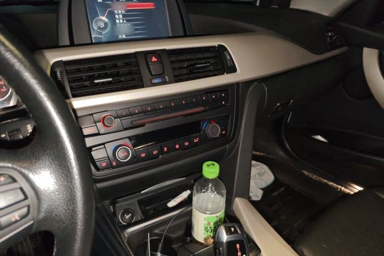 Used BMW 3 Series 2015 320Li Fashion Model Audio And AC Panel