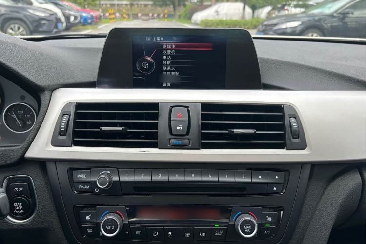 Used BMW 3 Series 2015 328Li xDrive Fashion Model Audio And AC Panel