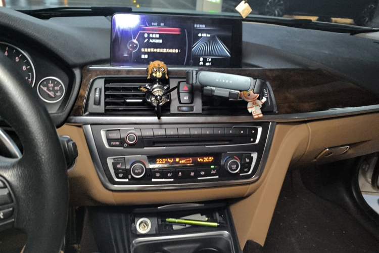 Used BMW 3 Series 2015 320Li Luxury Design Package Premium Edition Audio And AC Panel
