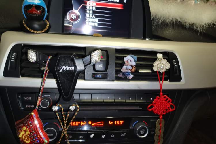 Used BMW 3 Series 2015 320Li Luxury Edition Fashion Model Audio And AC Panel