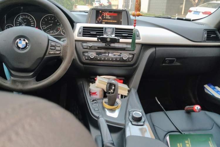 Used BMW 3 Series 2015 320i Fashion Model Audio And AC Panel