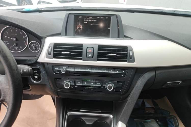 Used BMW 3 Series 2015 316i Active Edition Audio And AC Panel
