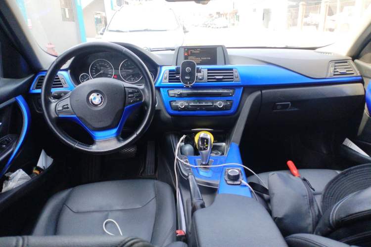 Used BMW 3 Series 2015 316Li Fashion Model Center Console