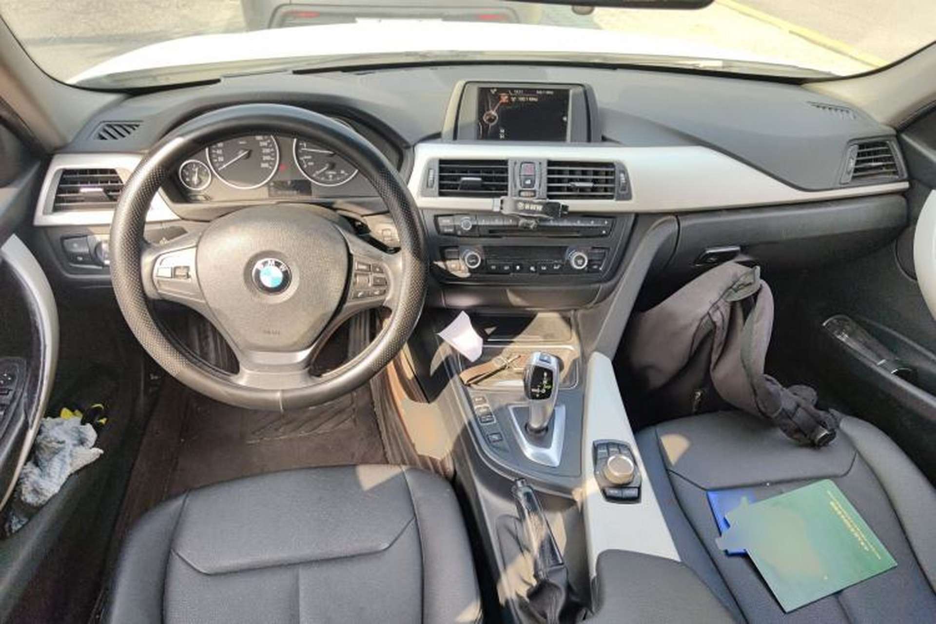 Used BMW 3 Series 2015 320Li Fashion Model Center Console