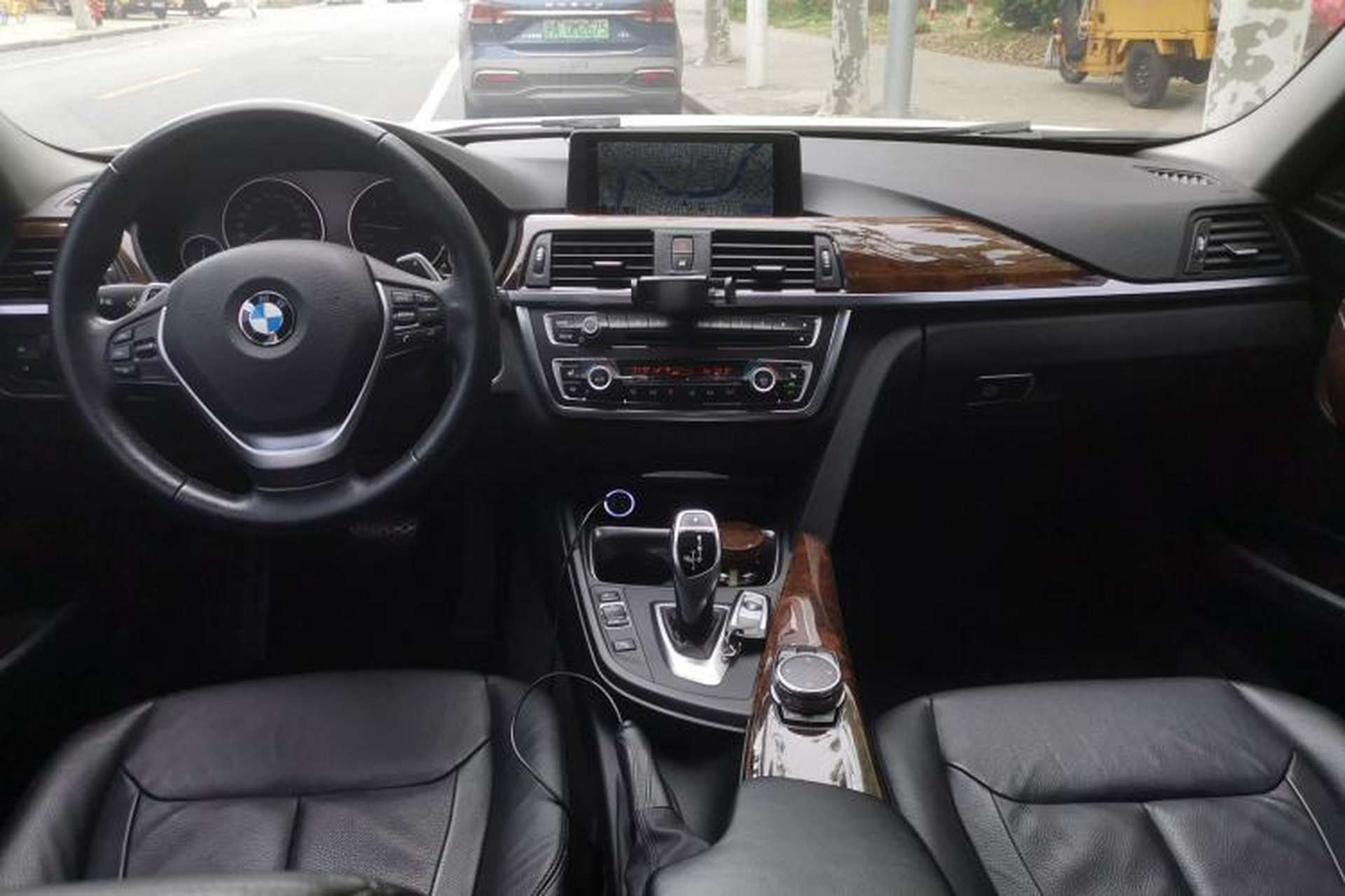 Used BMW 3 Series 2015 328Li xDrive Luxury Design Package Center Console