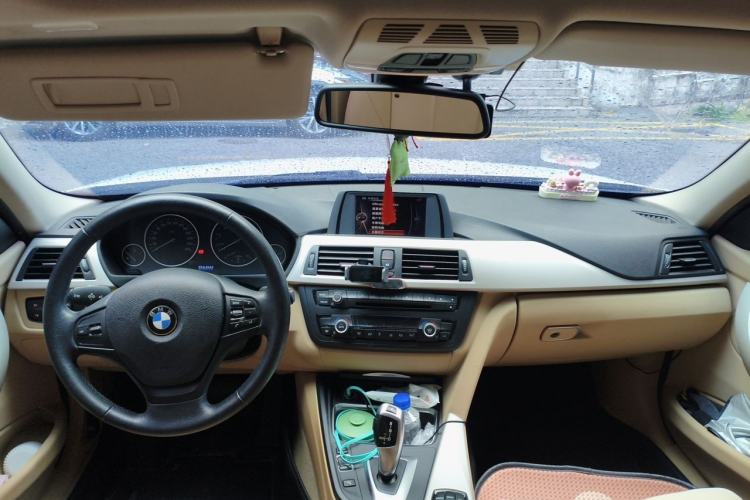 Used BMW 3 Series 2015 320Li Luxury Edition Fashion Model Center Console