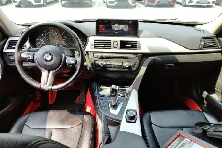 Used BMW 3 Series 2015 316Li Fashion Model Center Console
