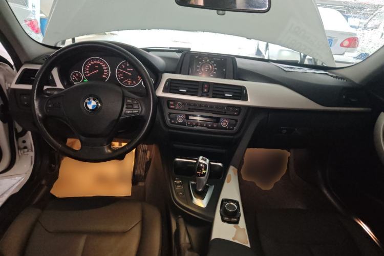Used BMW 3 Series 2015 320Li Luxury Edition Fashion Model Center Console