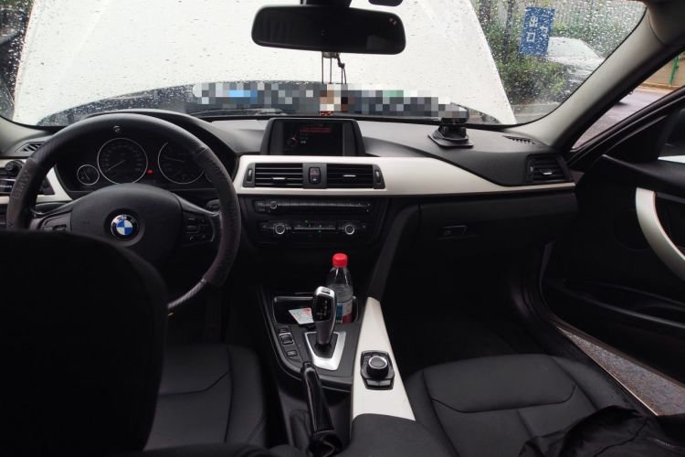 Used BMW 3 Series 2015 316Li Fashion Model Center Console