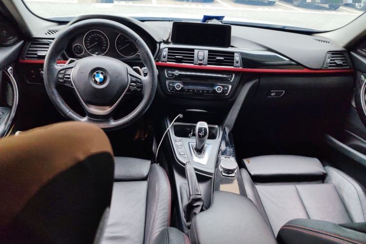 Used BMW 3 Series 2015 328i Sport Design Package Center Console