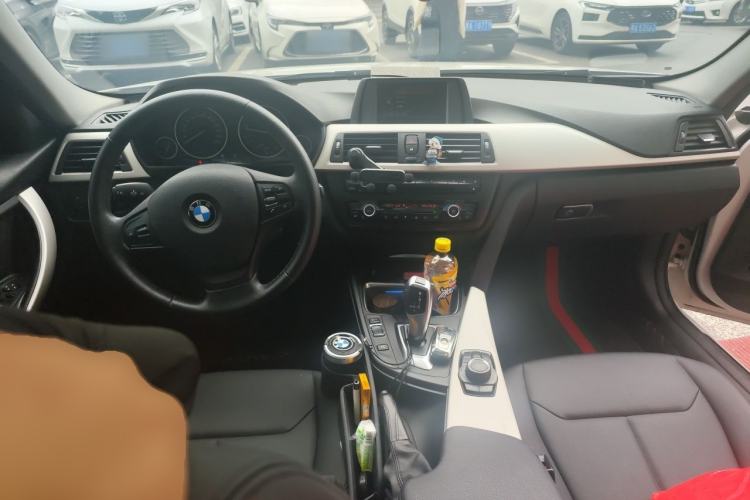 Used BMW 3 Series 2015 320Li Fashion Model Center Console