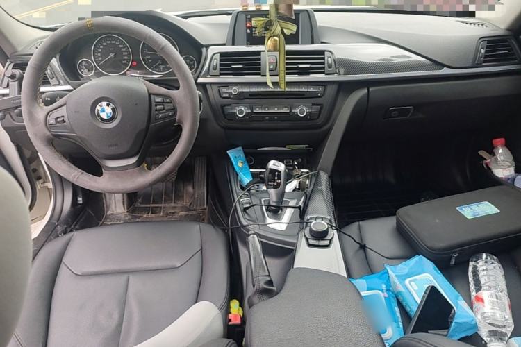 Used BMW 3 Series 2015 316i Active Edition Center Console