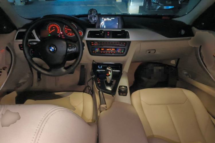 Used BMW 3 Series 2015 320Li Luxury Edition Fashion Model Center Console