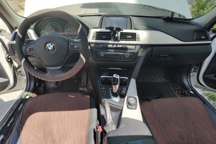 Used BMW 3 Series 2015 320Li Fashion Model Center Console