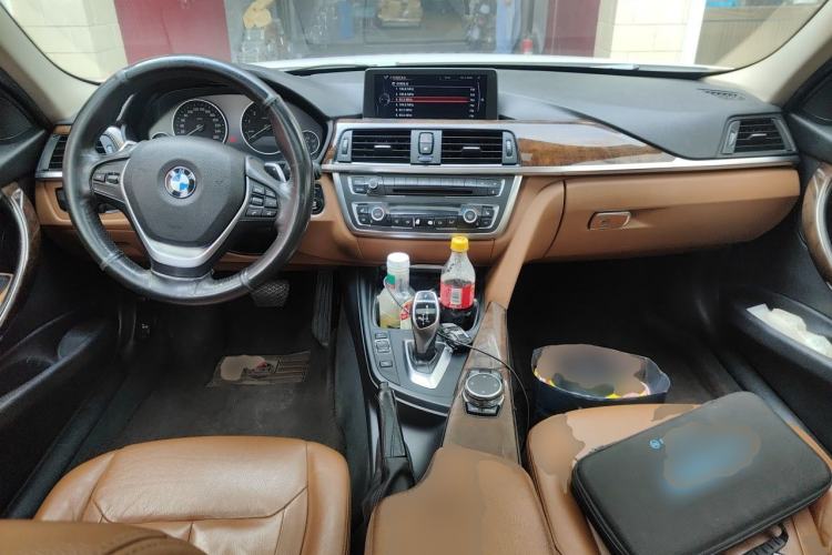 Used BMW 3 Series 2015 320Li Luxury Design Package Premium Edition Center Console