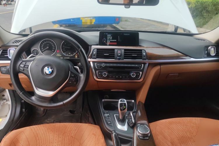 Used BMW 3 Series 2015 328Li Luxury Design Package Center Console