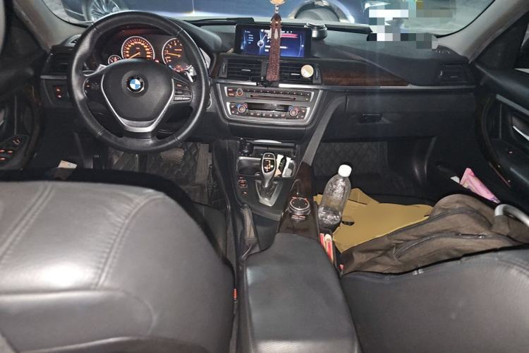 Used BMW 3 Series 2015 320Li Luxury Design Package Center Console