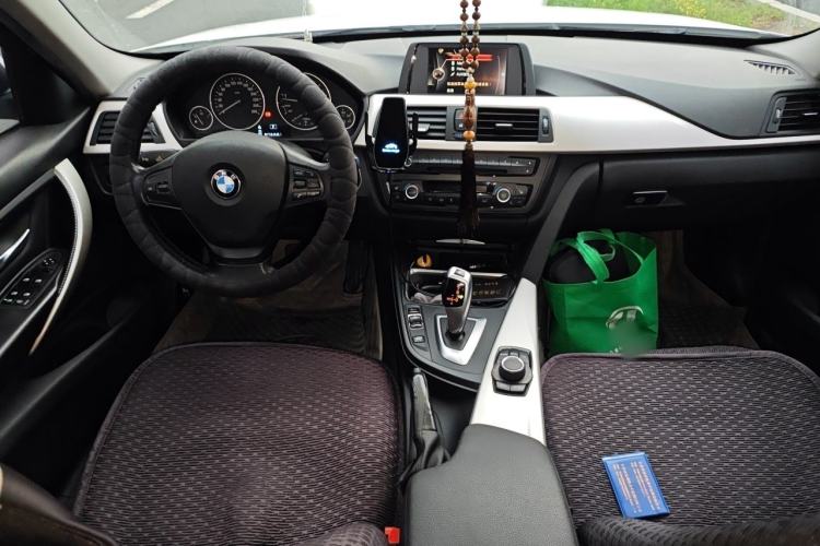 Used BMW 3 Series 2015 320Li Fashion Model Center Console