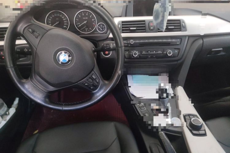 Used BMW 3 Series 2015 316Li Fashion Model Center Console