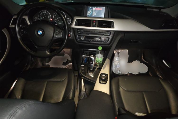 Used BMW 3 Series 2015 320Li Fashion Model Center Console