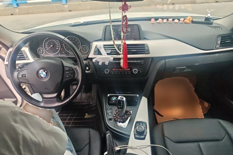 Used BMW 3 Series 2015 320Li Luxury Edition Fashion Model Center Console