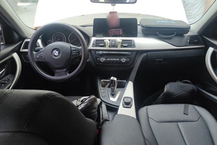 Used BMW 3 Series 2015 316Li Fashion Model Center Console